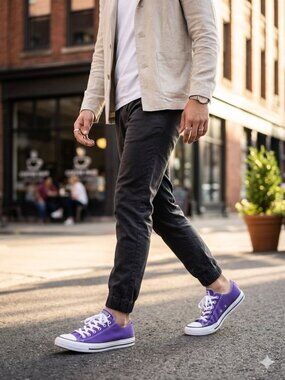Converse All Star Low Top Purple Sneakers Unisex Size 6 Men / 8 Women